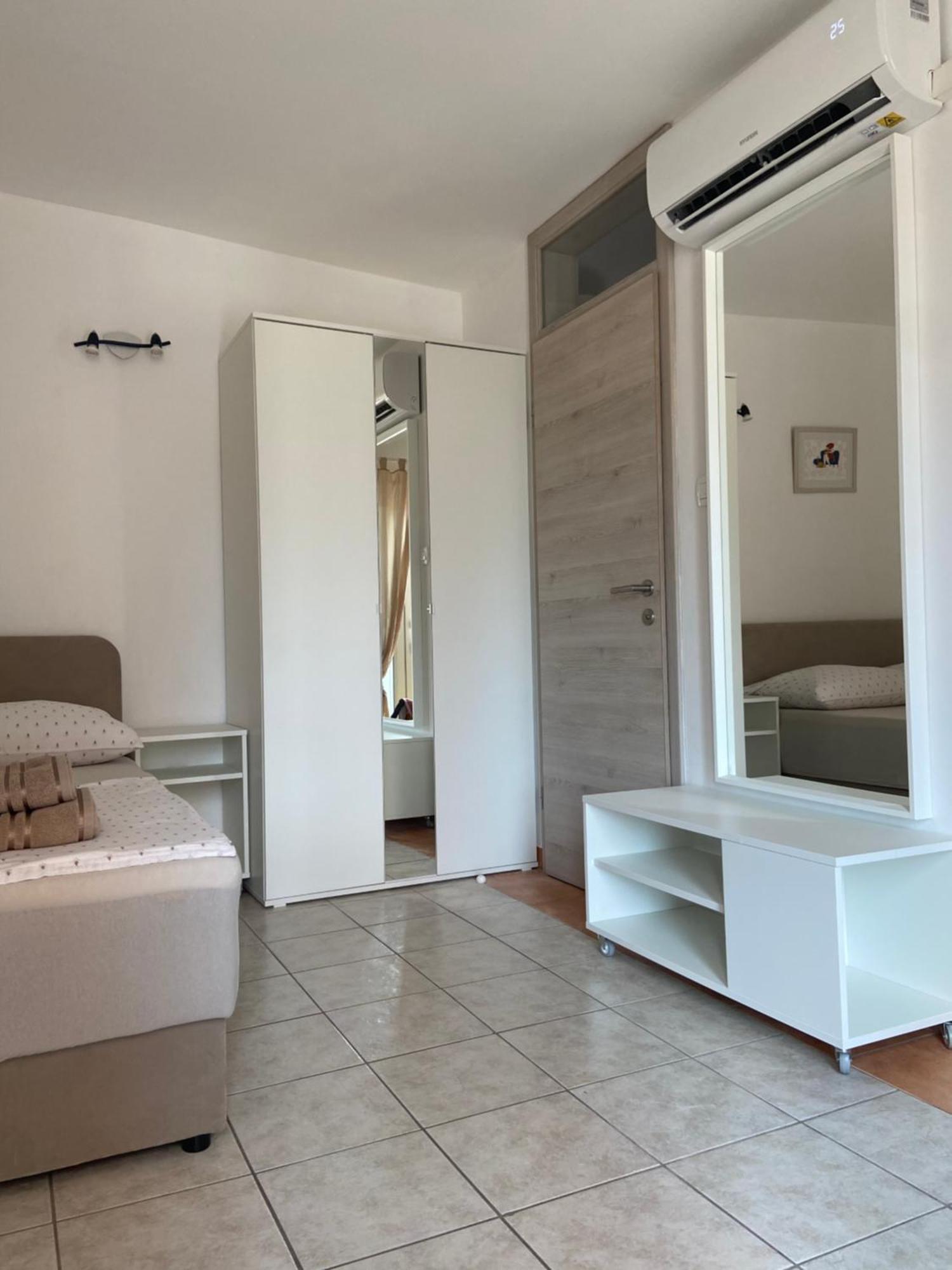 Simoneta Apartment Malinska